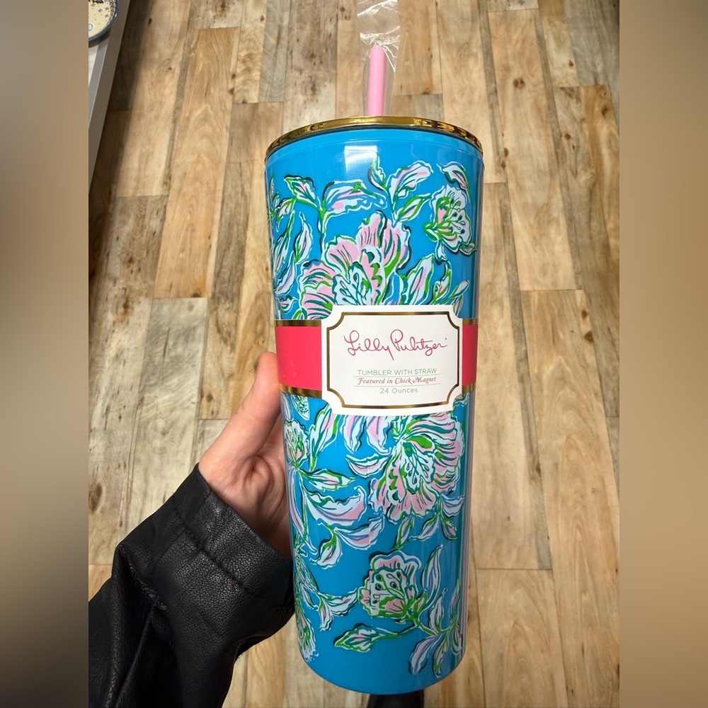 Lilly Pulitzer Tumbler with Straw Cumulus Blue - Chick Magnet - Gold Lid Cup